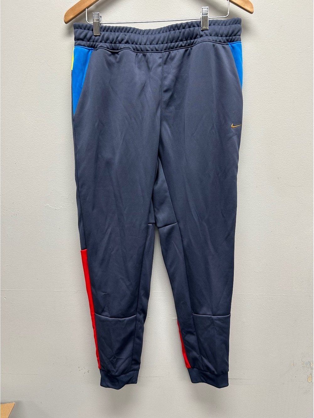 Nike Colorblock Jogger Pants with Zippered Pockets